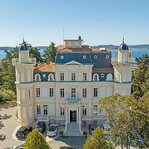 hotel-les-tourelles.fr-provencehotel.com/